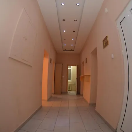 アパート Downtown ノヴィ・サド