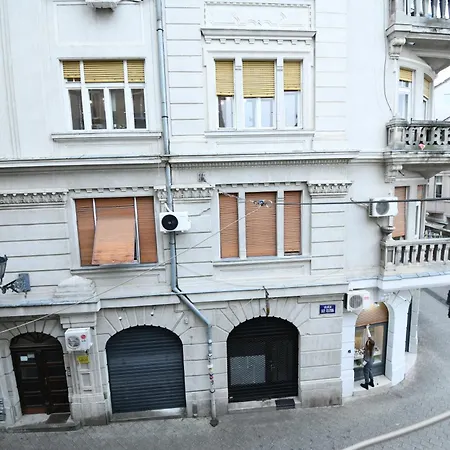 Downtown アパート *